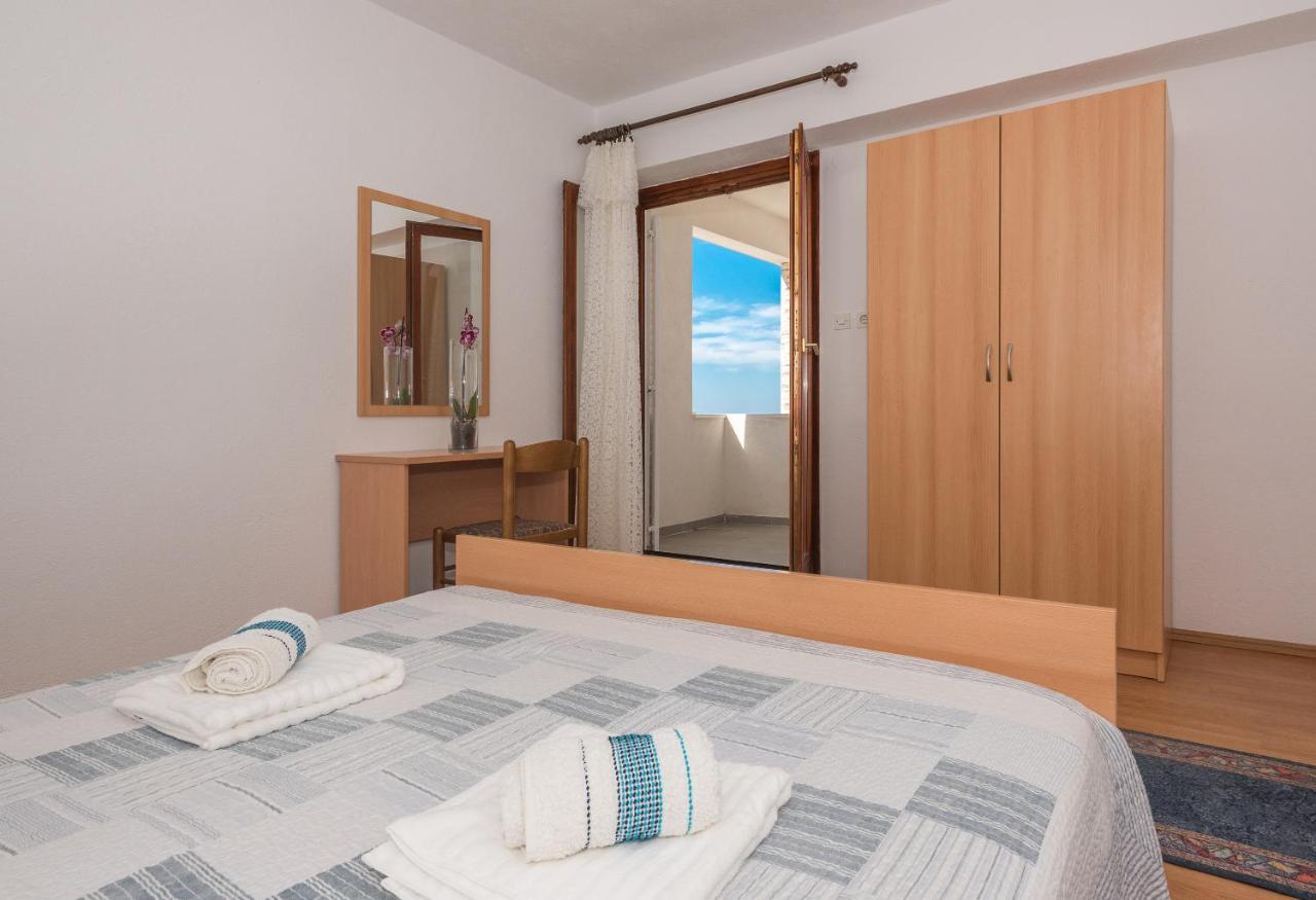 Apartman Pinto Makarska Quarto foto