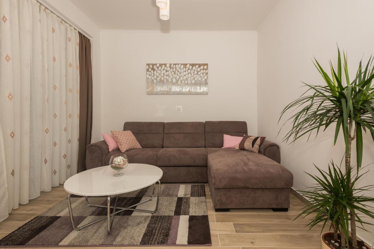 Apartman Pinto Makarska Exterior foto